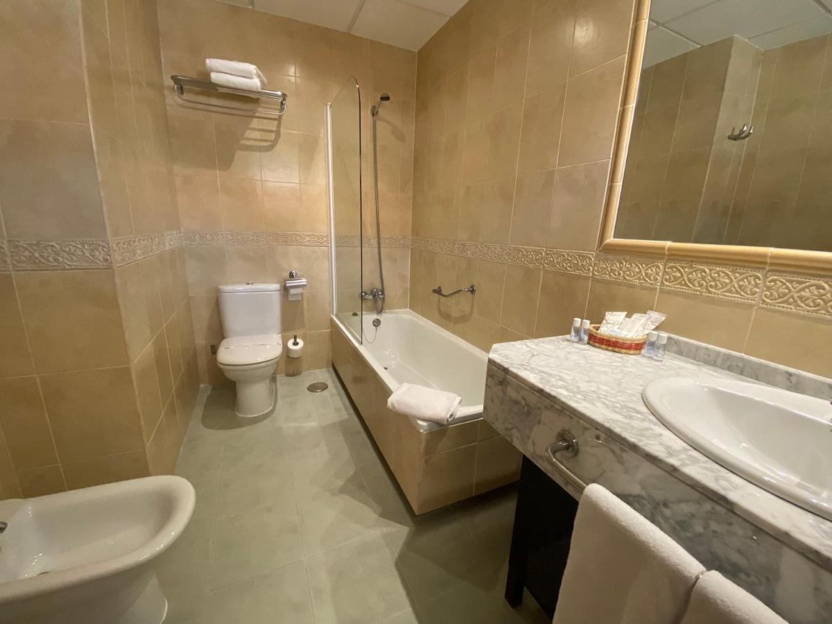 Hotel Equo Аранхуэс Экстерьер фото